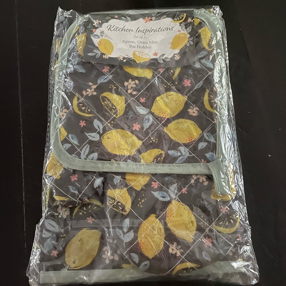 Lemon Print Kitchen Set